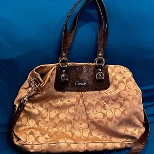 Coach handbag - Signature tan with brown accent
